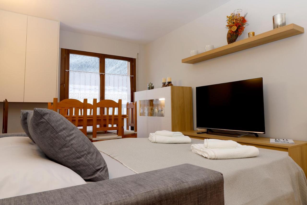 Apartamento Besiberri เบียญา ภายนอก รูปภาพ