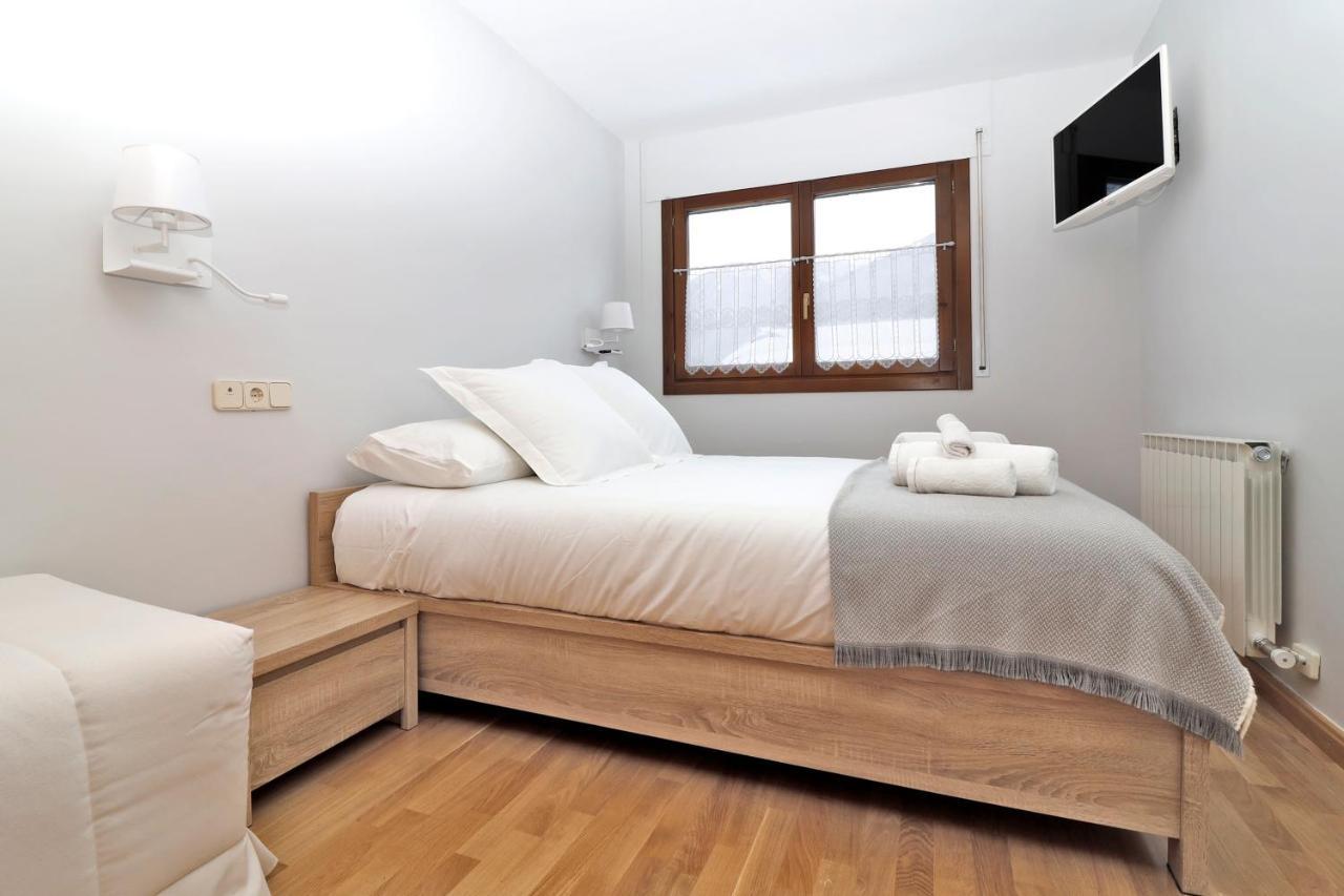 Apartamento Besiberri เบียญา ภายนอก รูปภาพ